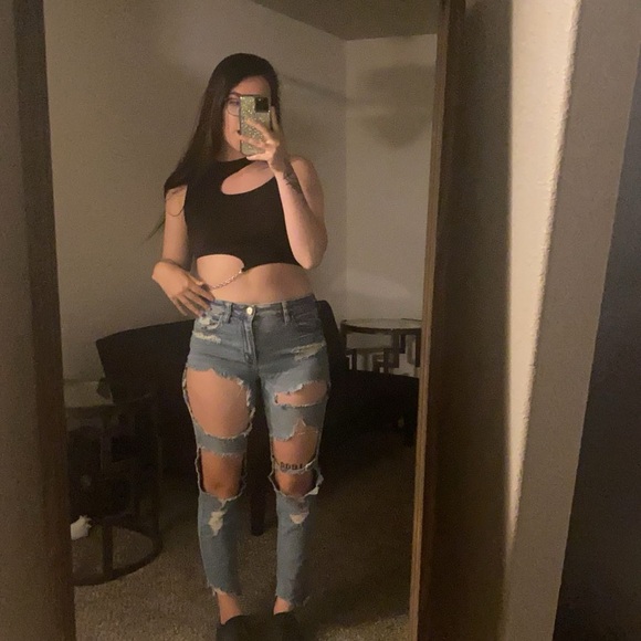 Black crop top - Picture 1 of 2